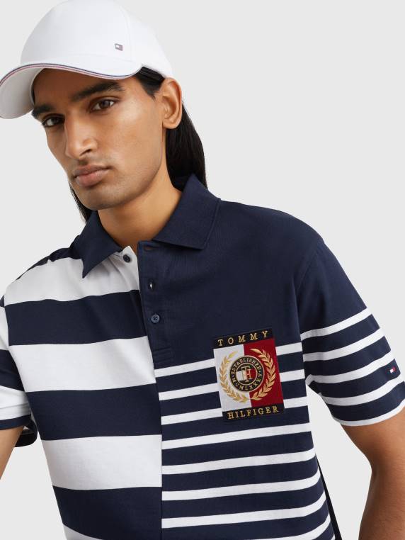 סמלים עם פס מעורב פולו קז'ואל NX201127 שמיים מדבריים/לבנים Tommy Hilfiger