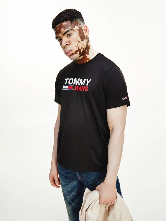 טי לוגו של החברה NX201477 שָׁחוֹר Tommy Hilfiger