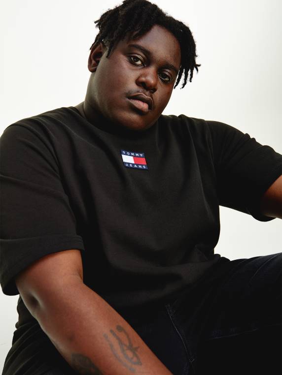 חולצת טריקו רגועה עם תג גדול וגבוה NX201481 שָׁחוֹר Tommy Hilfiger