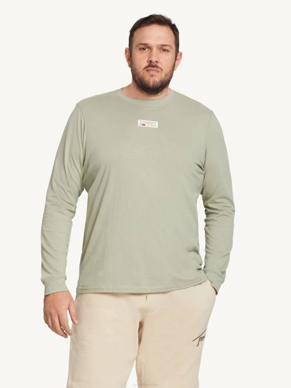 פלוס חולצת טי עם שרוולים ארוכים עם לוגו NX201561 ערבה דהויה Tommy Hilfiger