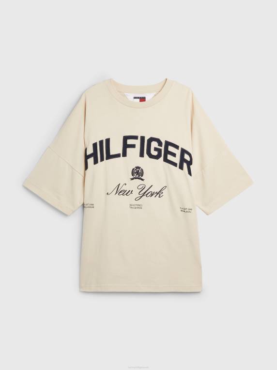 חולצת טריקו עם רקמת סמל הכנה NX201588 בז' קלאסי Tommy Hilfiger