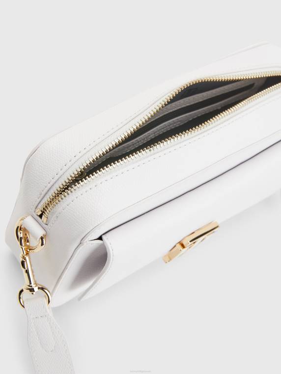 תיק מצלמה עם גרגירי חלוקי נחל NX201789 לבן בוהק Tommy Hilfiger