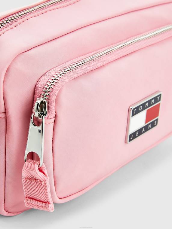 תיק מוצלב פלאק תג NX201804 ורוד טרי Tommy Hilfiger