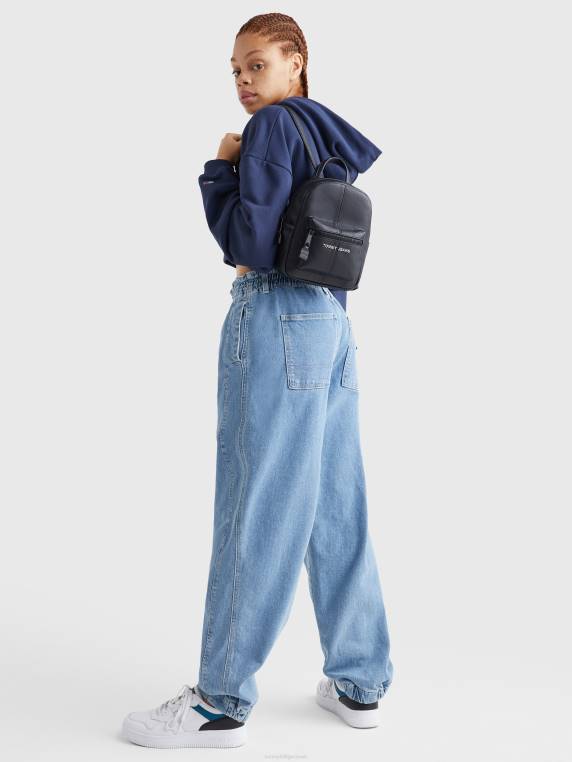 תיק גב קטן לוגו מתכת NX201830 שָׁחוֹר Tommy Hilfiger