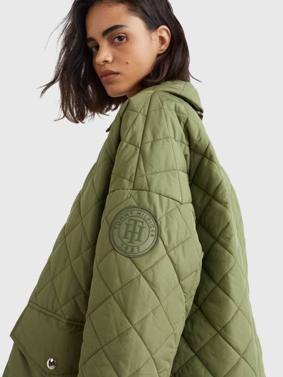 צריף קצר רגוע מרופדת יהלומים NX201980 פארקי מטרו Tommy Hilfiger