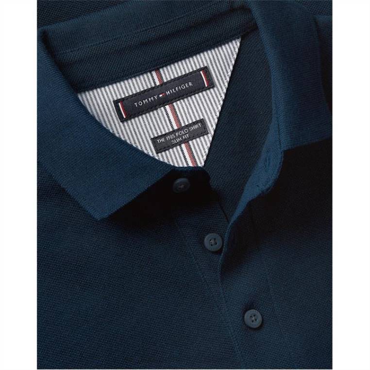 חולצת פולו מולין NX2020129 dbm על שפת האגם Tommy Hilfiger