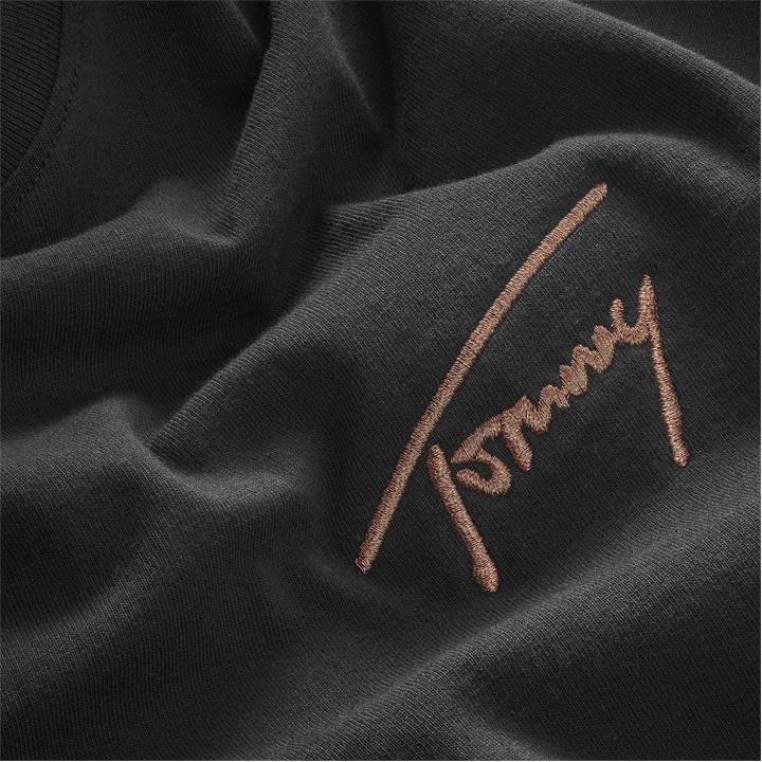 חולצת טי חתימה של טומי NX2020326 מיטות שחורות Tommy Hilfiger