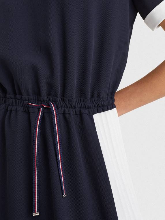 שמלת מידי עם קפלים חסומה בצבע NX202114 שמיים מדבריים/קולורבלוק אקרו Tommy Hilfiger