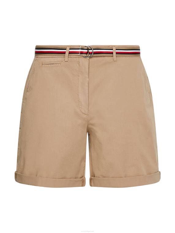 מכנסי צ'ינו קצרים בחגורת חתימה NX202448 בז' Tommy Hilfiger