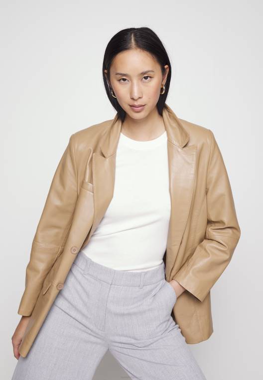 חולצת טריקו בסיסית חדשה ונעימה NX203899 אקרו Tommy Hilfiger