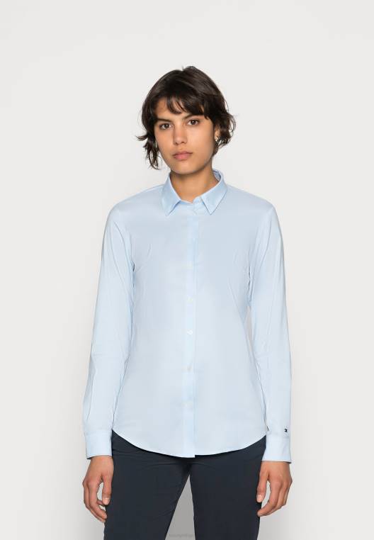 חולצה מכופתרת בגזרה דקיקה NX203991 skyway Tommy Hilfiger