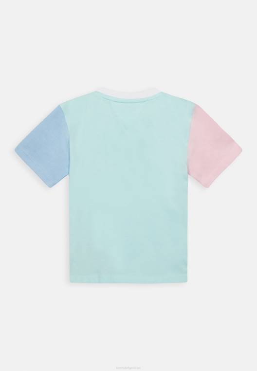 חולצת טריקו בהדפס קולורבלוק בהתאמה לשני המינים NX204047 צבע בלוק אקווה קוסט Tommy Hilfiger