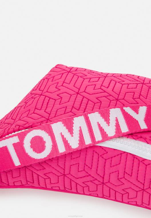 תיק תחתונים מגניב לשני המינים NX204144 התראה ורודה Tommy Hilfiger