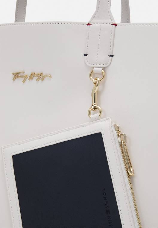 תיק תיק איקוני סט תיק NX204221 לבן בוהק Tommy Hilfiger