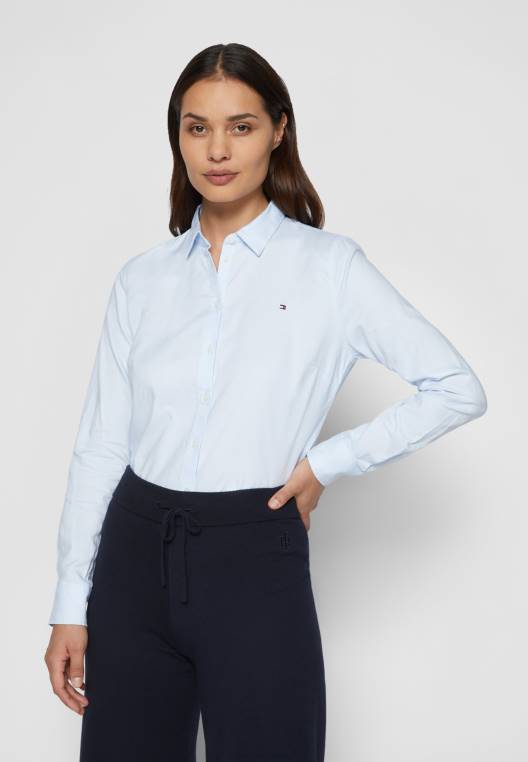 חולצה מכופתרת בהתאמה רגילה NX204233 skyway Tommy Hilfiger