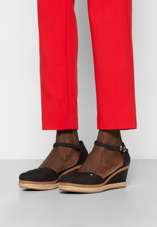 טריזי טריז באמצע טריז אצבע סגורה בסיסית NX204397 שָׁחוֹר Tommy Hilfiger