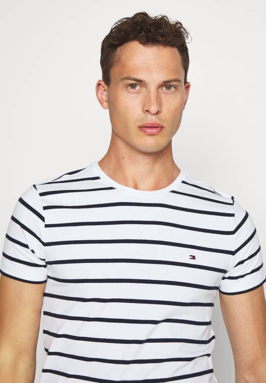 חולצת טריקו בסיסית NX204566 לבן Tommy Hilfiger