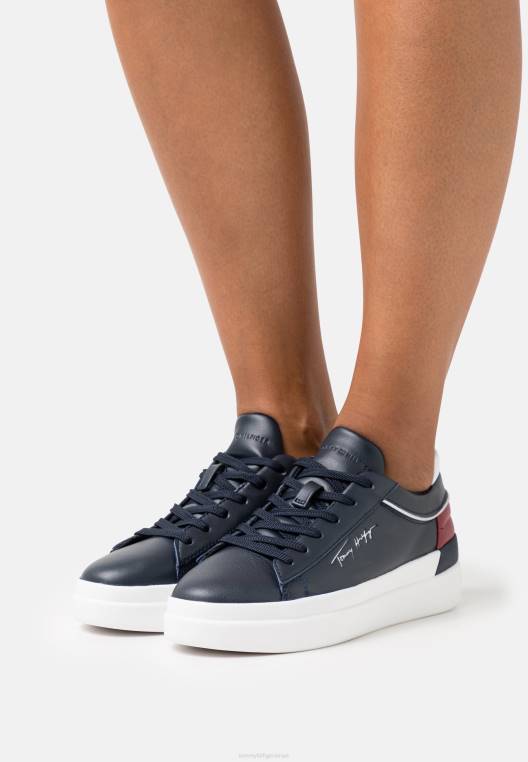 מאמנים נשיים מוגבהים NX204602 שמיים מדבריים Tommy Hilfiger