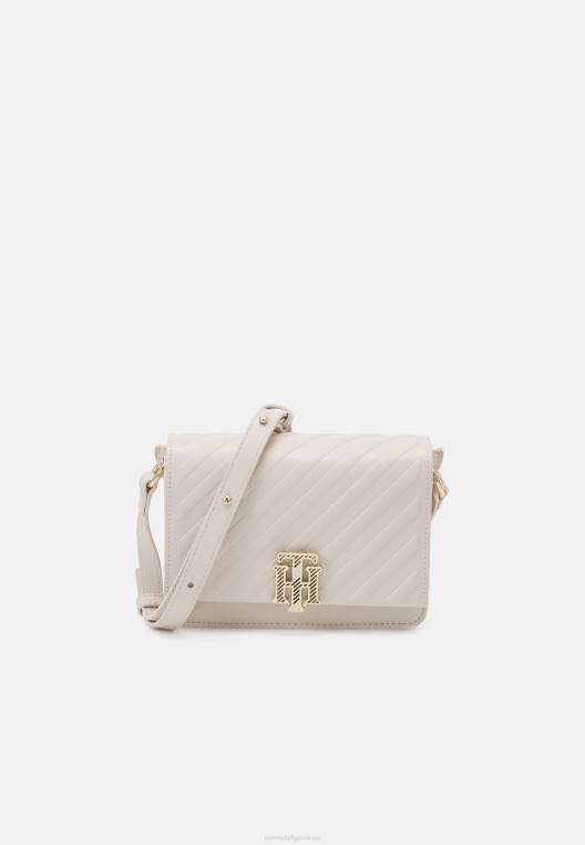 קווי מתאר מוצלב מוטבע על פני תיק הגוף NX204630 נוצה לבן Tommy Hilfiger