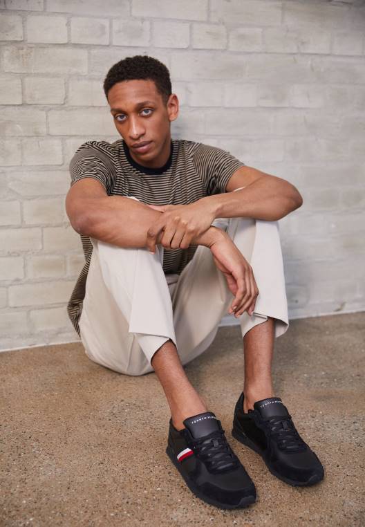 מאמני רצים איקוניים NX204643 שָׁחוֹר Tommy Hilfiger