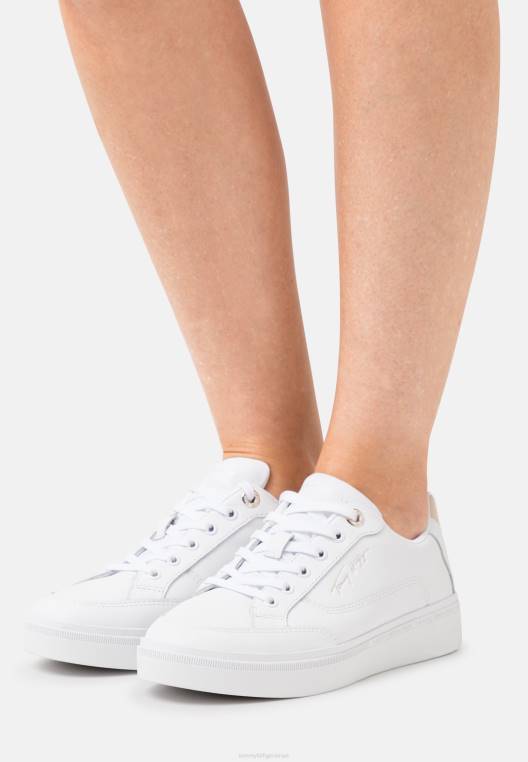 מאמני בית משפט חיוניים NX204661 לבן Tommy Hilfiger