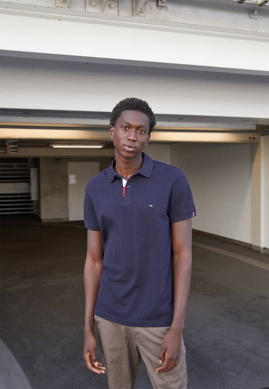 חולצת פולו רגילה עם כיס NX204695 ימי Tommy Hilfiger