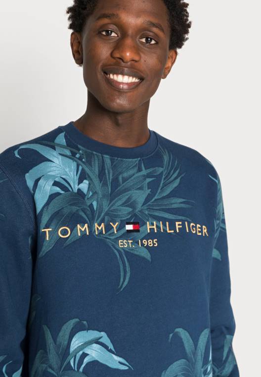 סווטשירט עם צווארון צווארון דקל פרחוני NX204735 שמיים מדבריים/רב Tommy Hilfiger