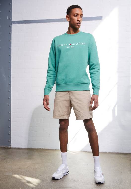 מכנסי חגורת ברוקלין NX204914 באטיק חאקי Tommy Hilfiger