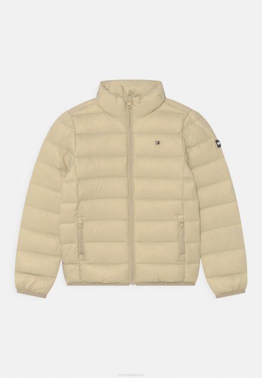 מעיל פוך קל חיוני NX204951 חול סוואנה Tommy Hilfiger