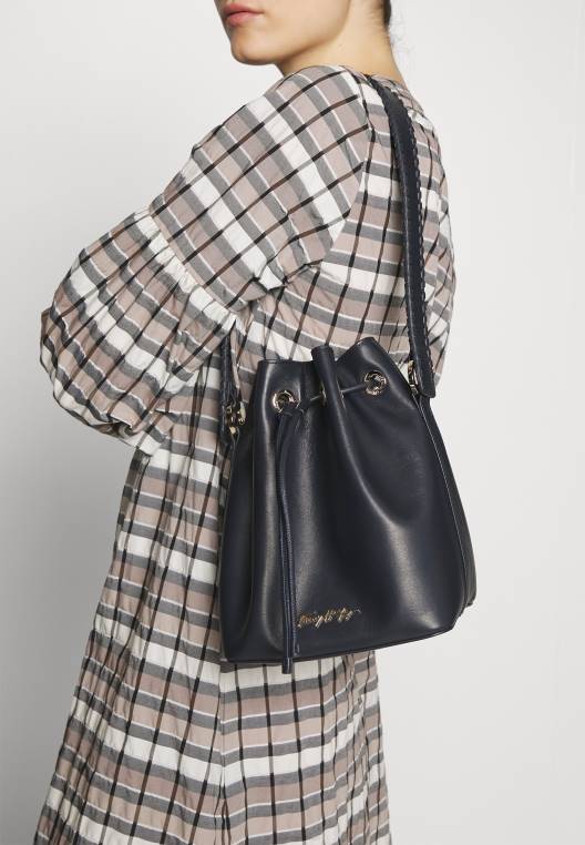 תיק דלי יוקרתי NX205222 שמיים מדבריים Tommy Hilfiger