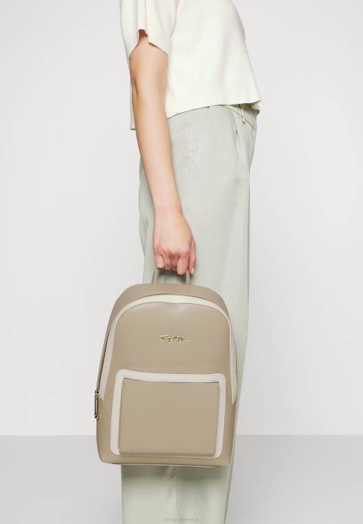 תיק גב אייקוני NX205250 בז' Tommy Hilfiger