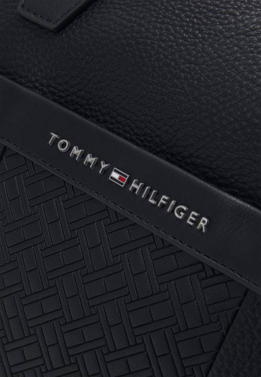 תיק לסוף שבוע של דאפל מרכזי NX205331 שָׁחוֹר Tommy Hilfiger