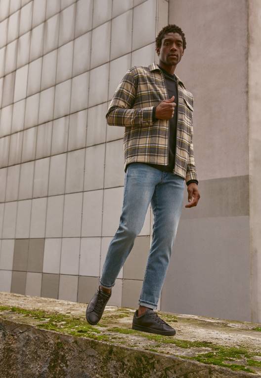 מאמני רטרו עם סוליות טניס NX205413 שָׁחוֹר Tommy Hilfiger