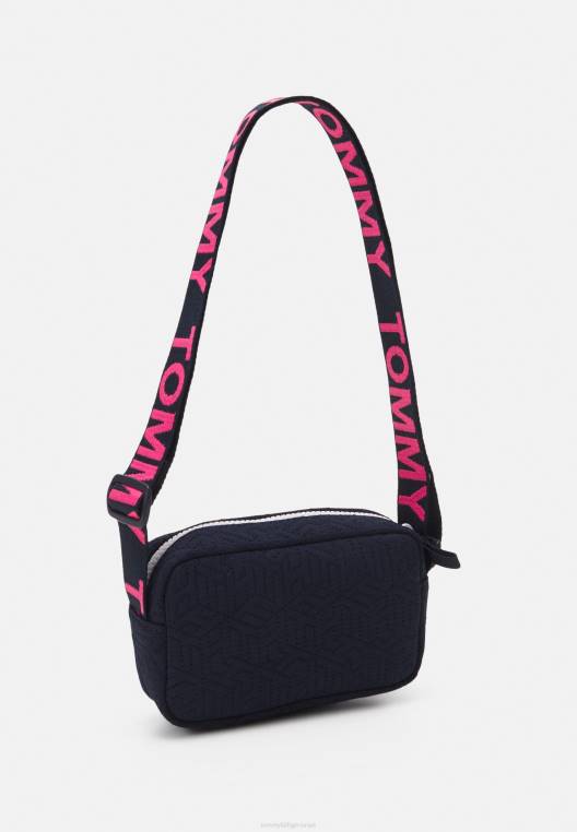 תיק קרוסאובר מגניב לשני המינים לרוחב הגוף NX205512 שמיים מדבריים Tommy Hilfiger