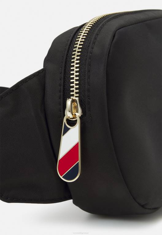 תיק תחת פרג NX205608 שָׁחוֹר Tommy Hilfiger