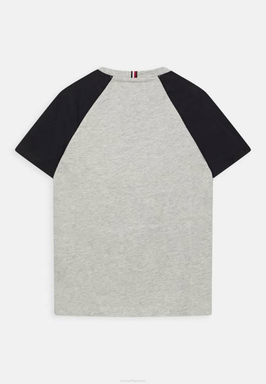 חולצת טריקו חיונית עם הדפסי טי קולורבלוק NX205684 אברש אפור בהיר Tommy Hilfiger