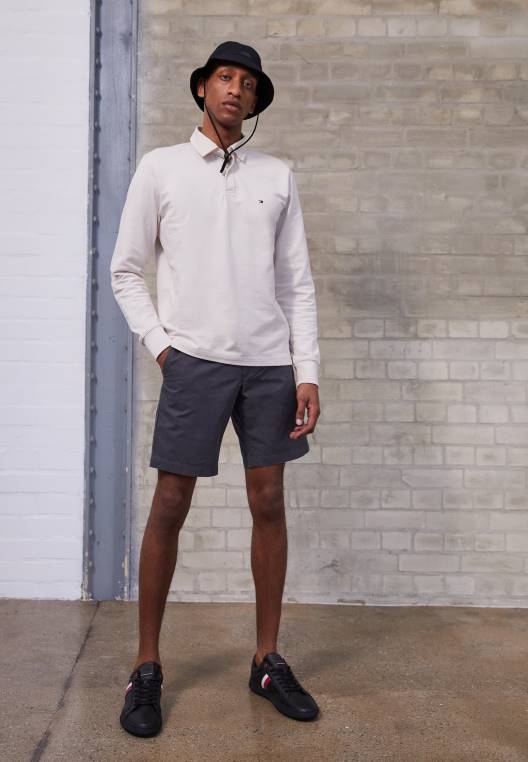 מכנסי חגורת ברוקלין NX205811 אפר כהה Tommy Hilfiger