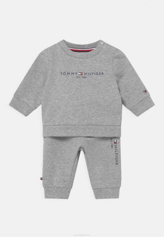 חליפת טרנינג חיונית לתינוק NX205866 אפור Tommy Hilfiger