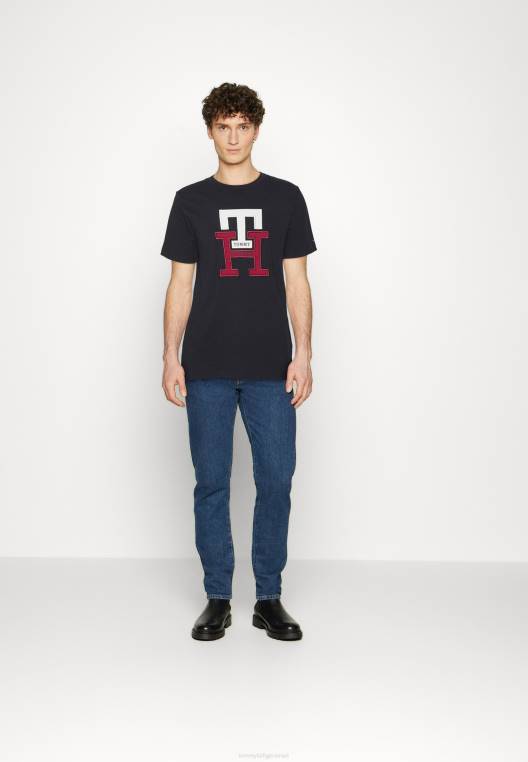 חולצת טי יוקרתית בהדפס מונוגרמה NX205989 שמיים מדבריים Tommy Hilfiger