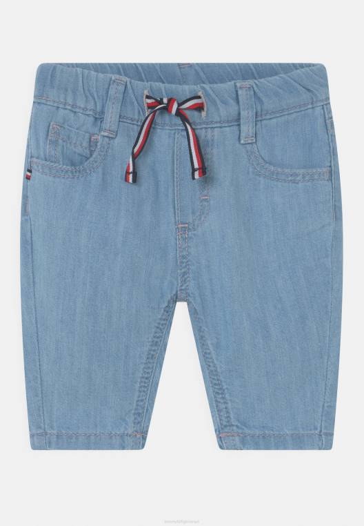 מכנסיים קלים לתינוק יוניסקס ג'ינס בכושר רגוע NX206253 ג'ינס תכלת Tommy Hilfiger