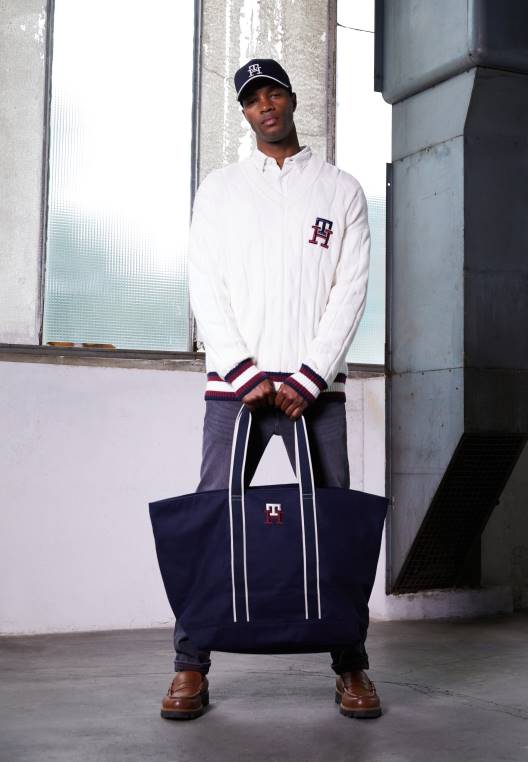 תיק אוברסייז חדש להכנה NX206268 חלל כחול Tommy Hilfiger