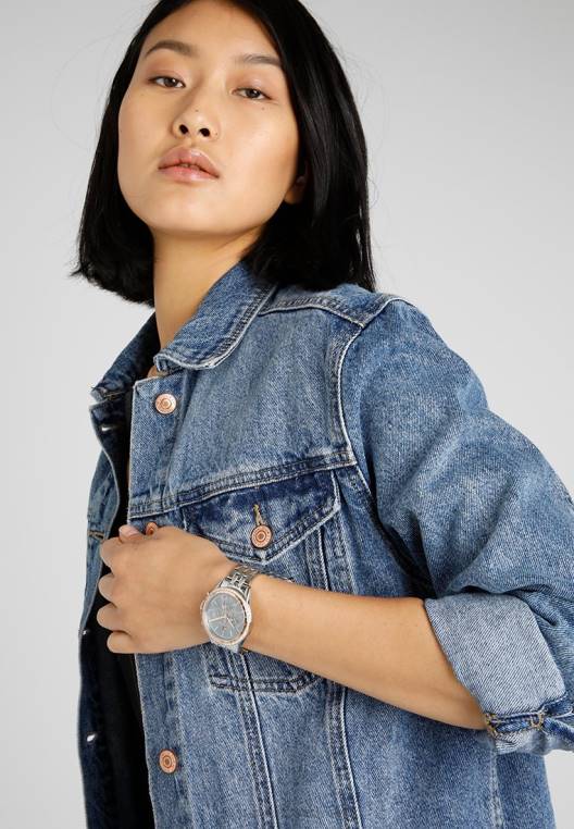 שעון ארי לבוש NX206272 בצבע כסף Tommy Hilfiger