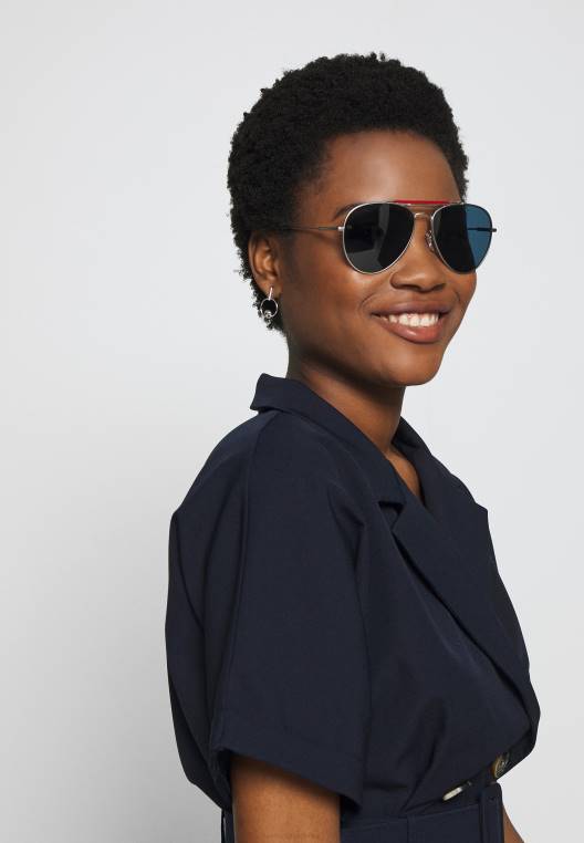 מישקפי שמש NX206415 בצבע כסף Tommy Hilfiger