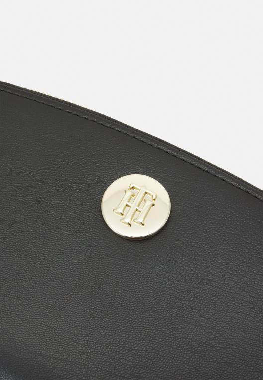 ארנק שיקי NX206522 שָׁחוֹר Tommy Hilfiger