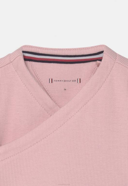 סט מכנסיים למתנה לתינוק NX206649 גוון ורוד Tommy Hilfiger