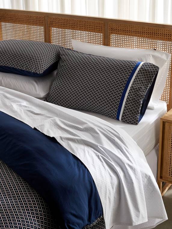 סט סדינים מופשט מיטה זוגית NX206 לבן אבסטטי Tommy Hilfiger