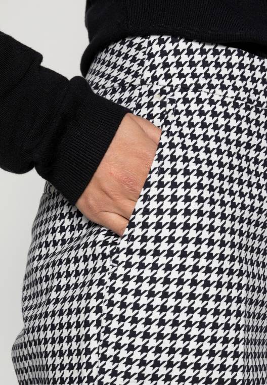 מכנסי צ'ינס דק היילי NX207209 שמי מדבר/אקרו Tommy Hilfiger