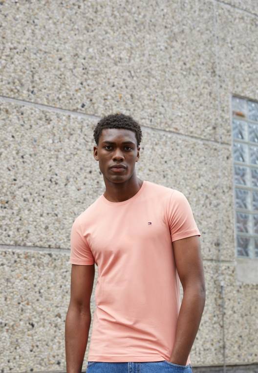 חולצת טריקו בסיסית NX207228 אפרסק כפור Tommy Hilfiger