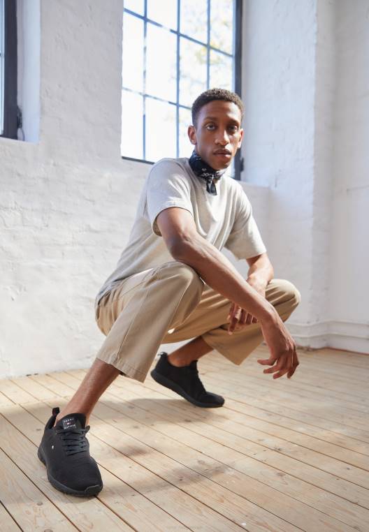 מאמני רצים ארגוניים NX207277 שָׁחוֹר Tommy Hilfiger