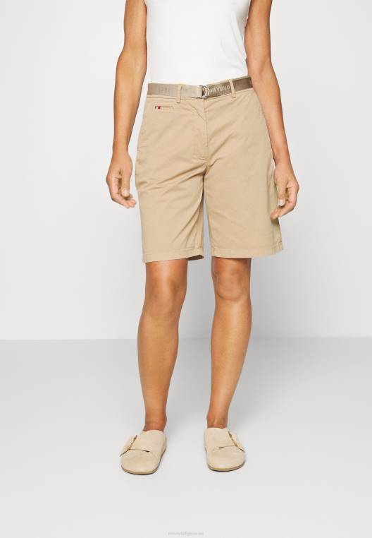 מִכְנָסַיִים קְצָרִים NX207290 בז' Tommy Hilfiger